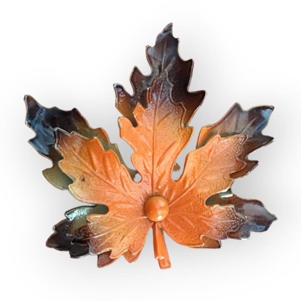Dynamic 2-layer autumn leaf brooch, pin
